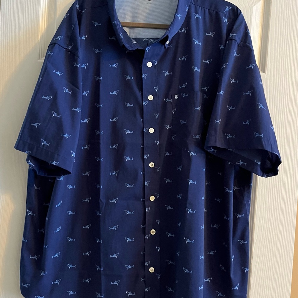 Izod Men's Dark Blue Shark Pattern Shirt